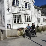 Jaunsen Gjestgjevarstad * Granvin