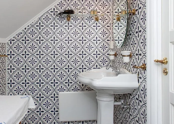 Han/Misafirhane Jaunsen Gjestgjevarstad