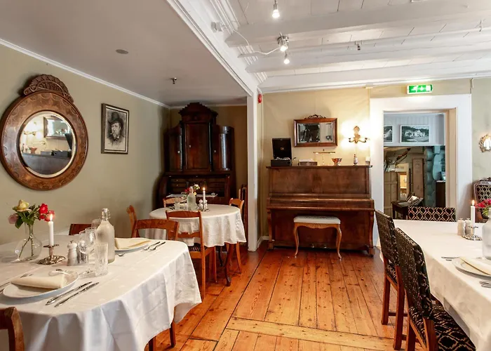 Jaunsen Gjestgjevarstad Han/Misafirhane Granvin